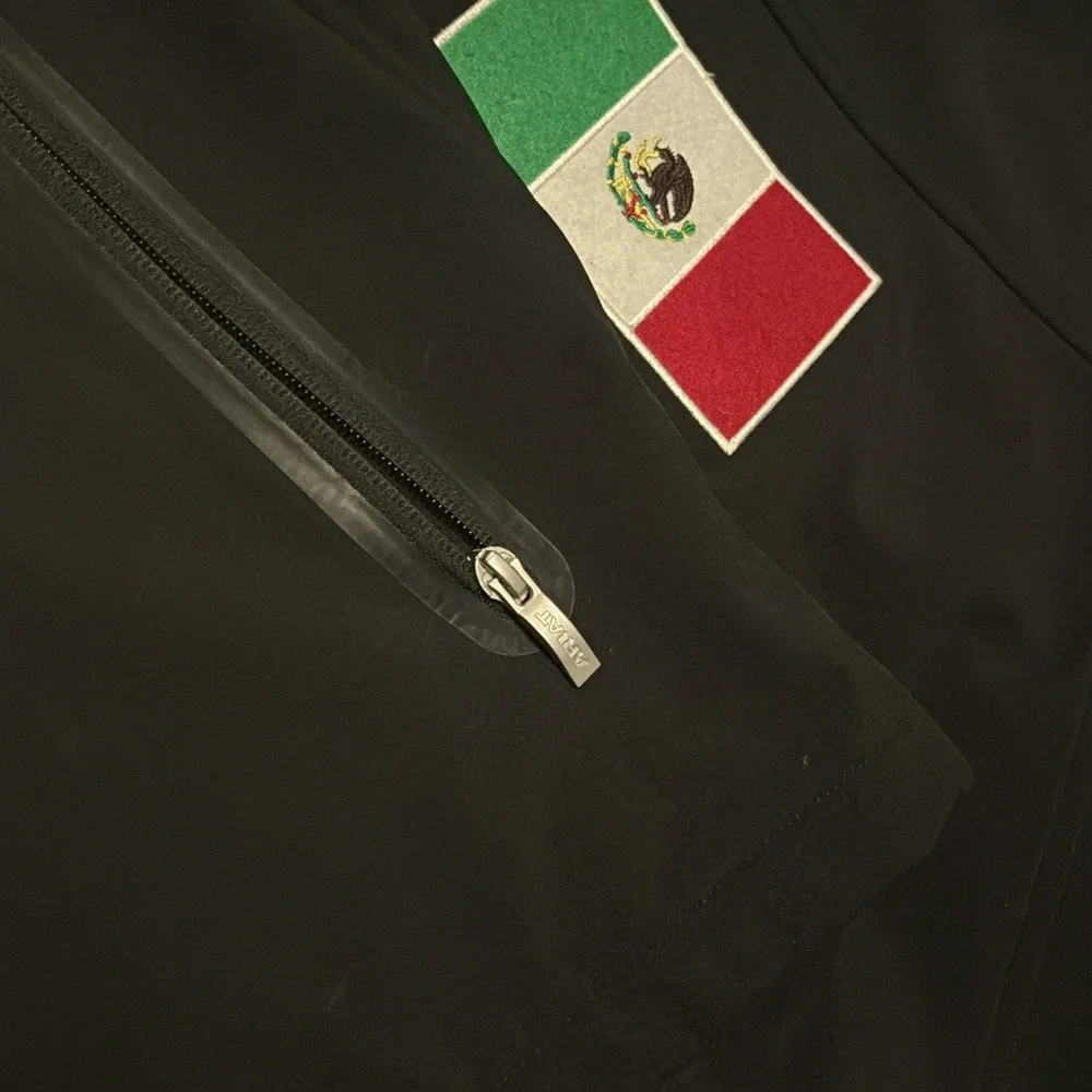 Ariat Black Jacket with Flag Patch - Picture 3 of 7